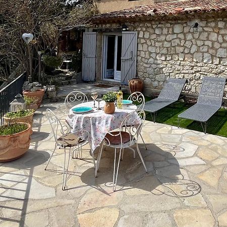 La Maison D'Eddy Et Caro Aux Portes Du Verdon Trigance Exterior photo
